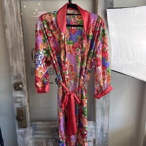 Vintage Victoria’s Secret Gold Label Satin Red Floral Long Robe Belted Size P/S